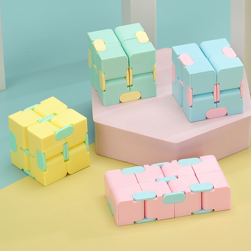 Infinite Rubik's Cube Macaron-colored fingertip