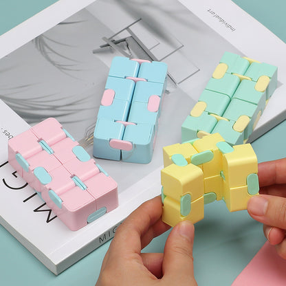 Infinite Rubik's Cube Macaron-colored fingertip